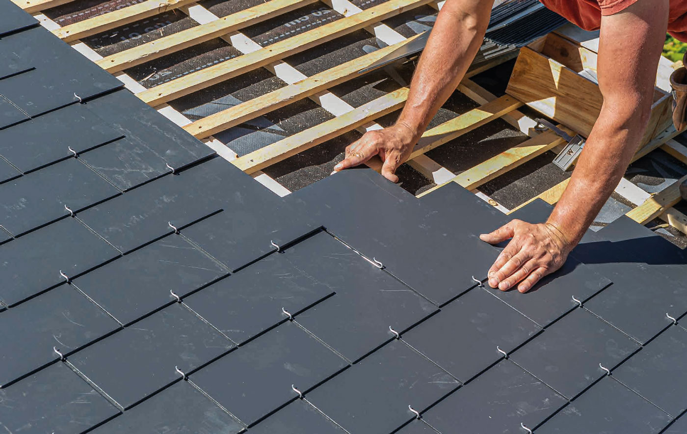 Laying a slate roof