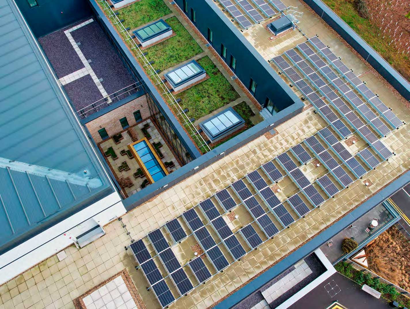 Heatherwood Hospital bituminous roof winner of 2023 UK Roofing Award